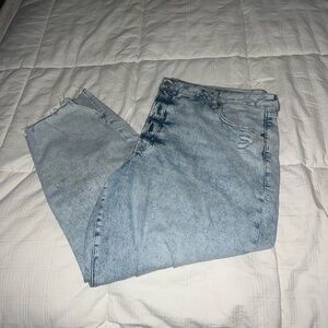 Old Navy Super High-Rise O.G. Straight Jeans in Light Wash